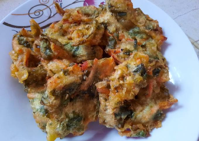 Resep Bakwan bayam udang Resep Bakwan bayam udang