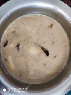 உருளைக்கிழங்கு வெள்ளை குருமா செய்முறை முக்கிய புகைப்படம்