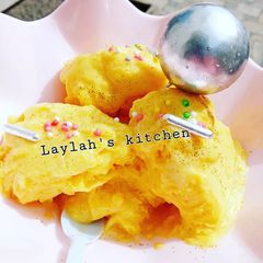 A picture of Mango Ice cream.