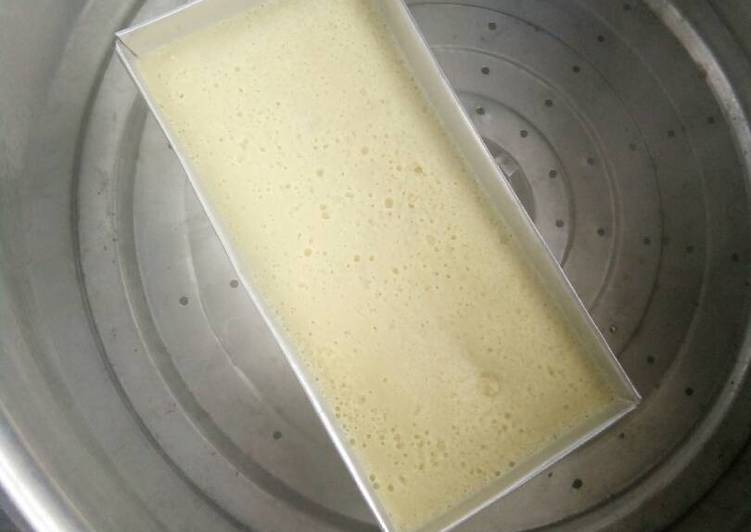 Bagaimana memasak Bolu kukus jagung manis yang Bisa Manjain Lidah