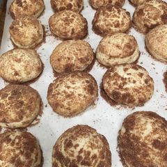 A picture of Cinnamon biscuits.