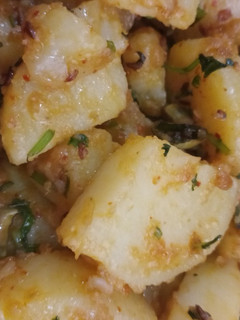 जीरा आलू (Jeera aloo recipe in hindi) रेसिपी मुख्य फोटो