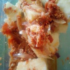 A picture of Yam and egg sauce.