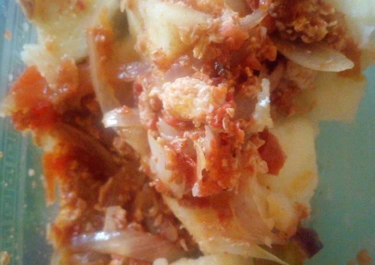 Yam and egg sauce