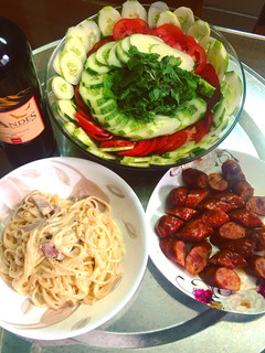 A picture of Spaghetti with Creamy Ham Sauce.