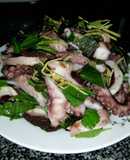 Bạch tuộc trộn rau thơm