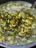 Mung Bean and Seaweed Sweet Soup (Chè Đậu Xanh Phổ Tai)
