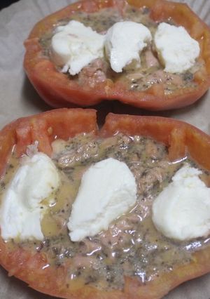 Una foto de Tomates rellenos de atún