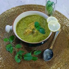 A picture of Green Chicken.