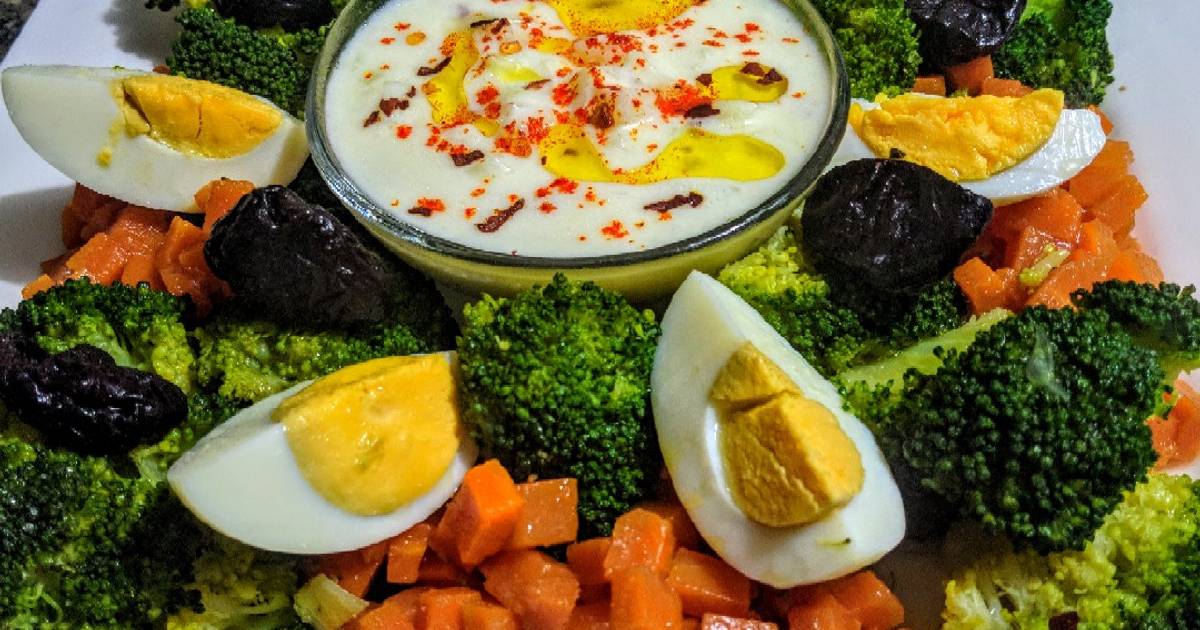 Ensalada de pasta integral con guisantes, brócoli y zanahoria • Clínicas  ObésitasClínicas Obésitas