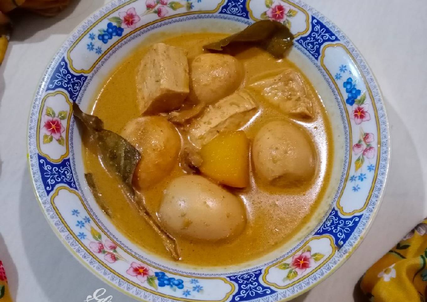 Semur Telur Tahu Kentang