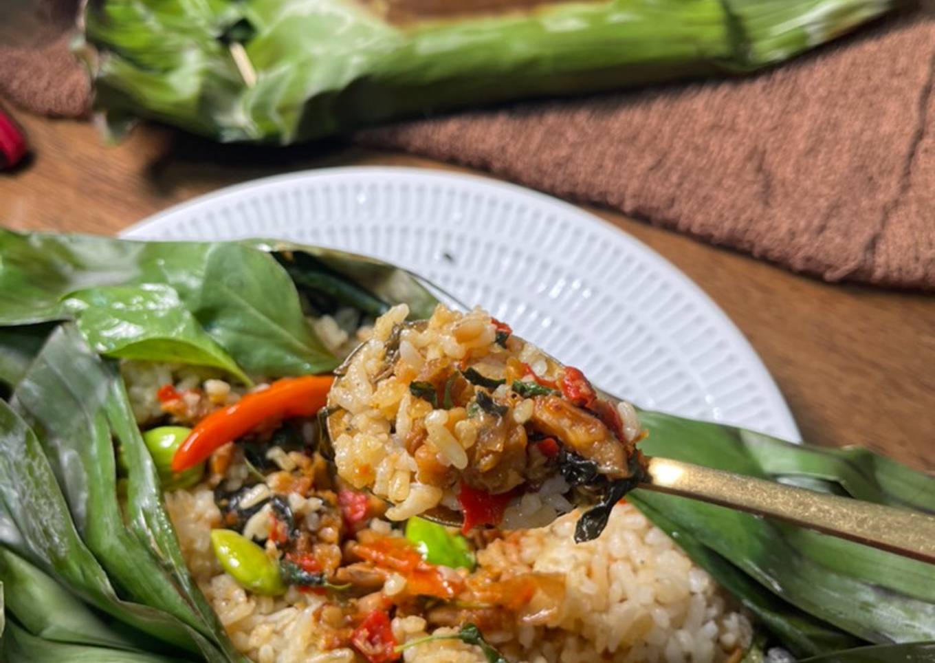 Resep Nasi bakar ayam tempe pedas Anti Gagal