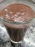 Chocolate caliente espeso en taza (saludable y exquisito)
