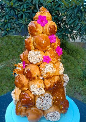 Una foto de Profiteroles de café (Croquembouche) ✨