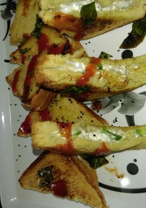 A picture of Coconut Curd sandwiches.