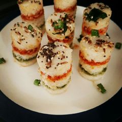 A picture of Lahsuni Suji Dhokla.