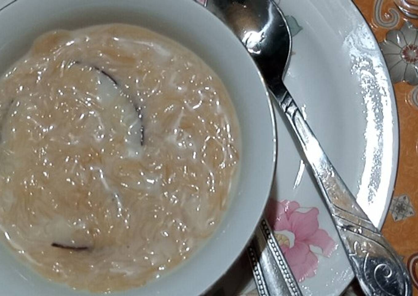 Vermicelli with milk