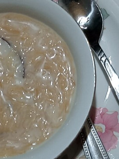 A picture of Vermicelli with milk.