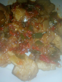 A picture of Awara with sauce.
