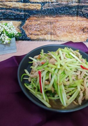 韭黃炒肉絲 的食譜成品照片