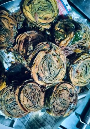 पात्रा (मॉनसून स्पेशल) रेसिपी मुख्य फोटो