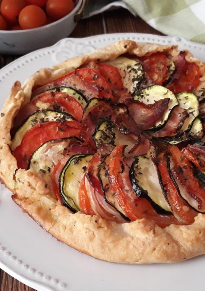 Una foto de Tarta salada de verduras