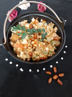 साबूदाना खिचड़ी (Sabudana khichdi recipe in hindi) रेसिपी मुख्य फोटो