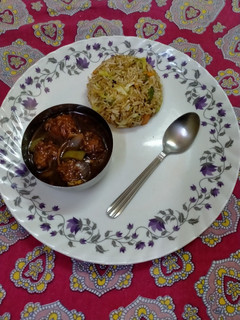 वेज मंचूरियन विद फ्राइड राइस (Veg Manchurian with fried rice recipe in Hindi) रेसिपी मुख्य फोटो