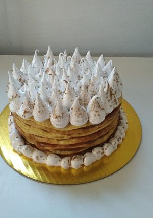 Una foto de Rogel o torta alfajor con dos ingredientes!!
