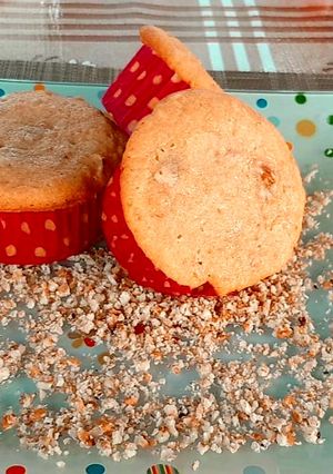 Una foto de Muffins de plátano y nuez
