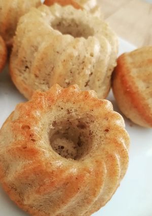 Une photo de Mini cake à la noisette