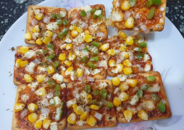 Simple Way to Make Favorite Pizza Crackers