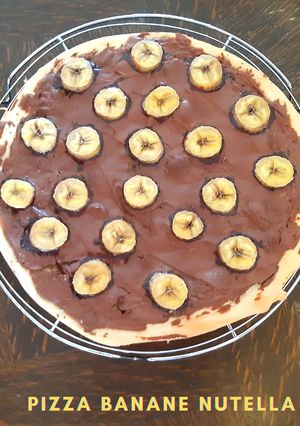 Une photo de Pizza banane nutella