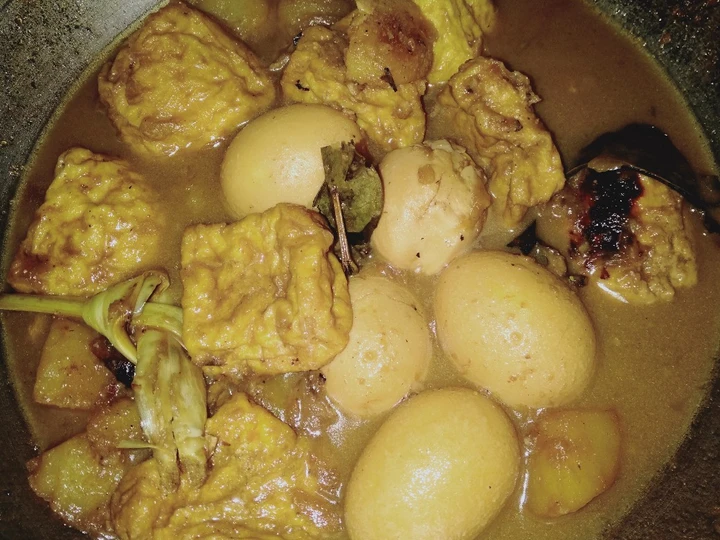 Langkah Mudah untuk Membuat Resep Semur Tahu Telor Kentang yang Bisa Manjain Lidah Anti Ribet, Mantap Sekali
