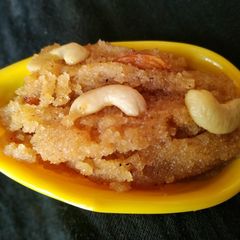Suji ka halwa A picture of Suji ka halwa.