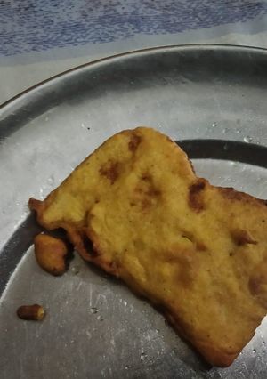 A picture of Bread pakora.