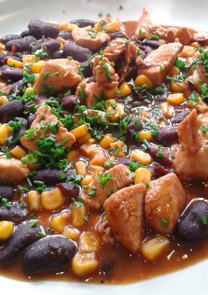 Csirkés chilis bab recept fotója