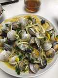 Clam pasta with garlic & wine