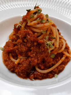Una foto de Espaguettis a la boloñesa