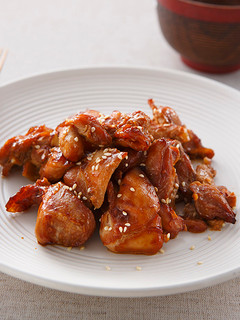 【家樂福廚房】腐乳雞腿肉(免用油) 的食譜成品照片