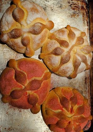 Una foto de Pan de muerto - hojaldras