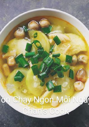 Hình của món Canh bầu chay.