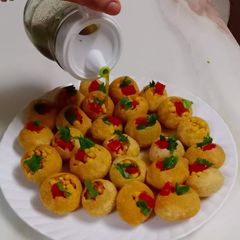 A picture of Pani puri.