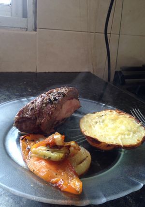 Una foto de Colita de cuadril rellena al horno con papas