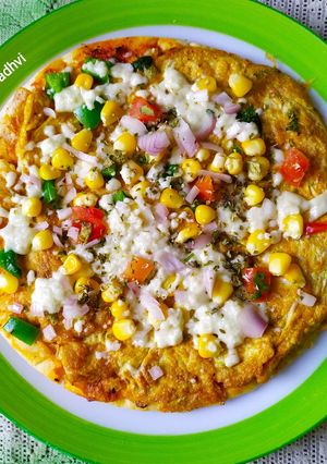 A picture of Cheesy Omelette Pizza.