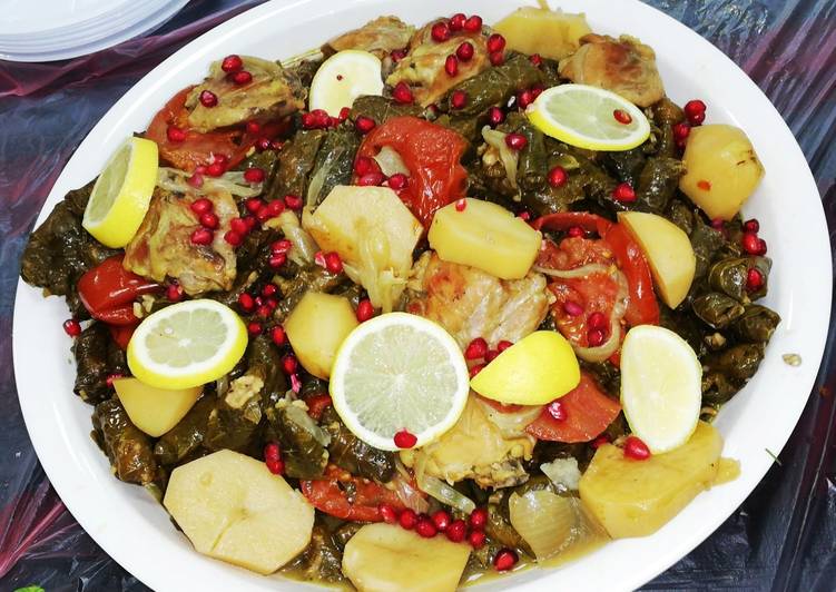 ورق العنب مع الدجاج 😋😋
