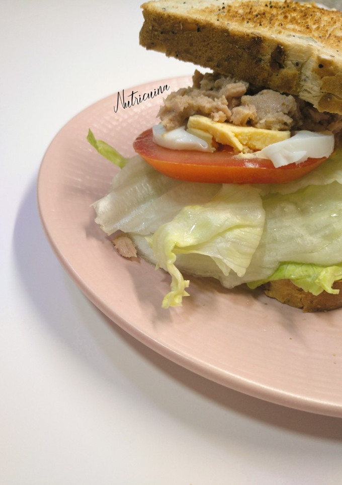 Una foto de Sándwich vegetal