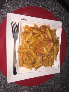 A picture of Spicy cheese macaroni.
