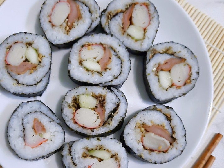 Langkah Mudah untuk Membuat Sushi Roll yang Menggugah Selera