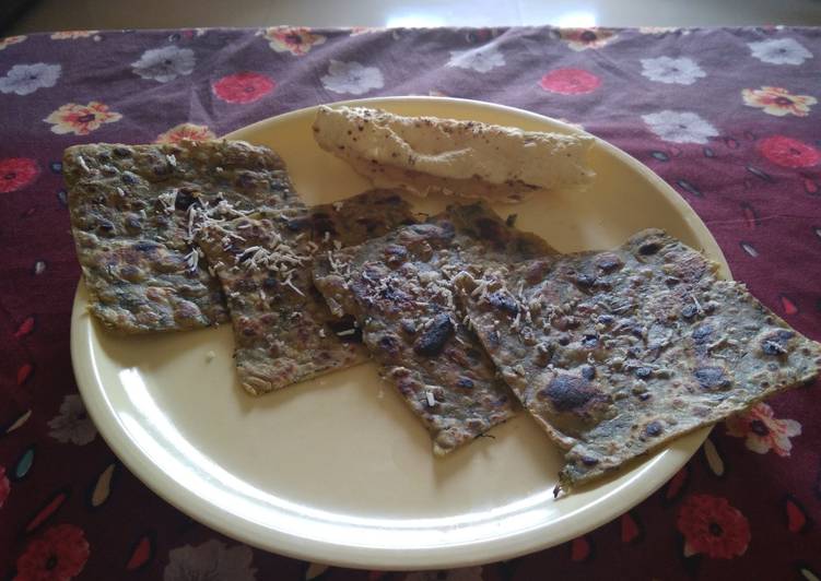 Green Garlic Paratha